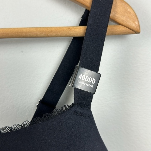 NWT Torrid Curve Plunge Bra Black Sz 40DDD - Picture 7 of 11